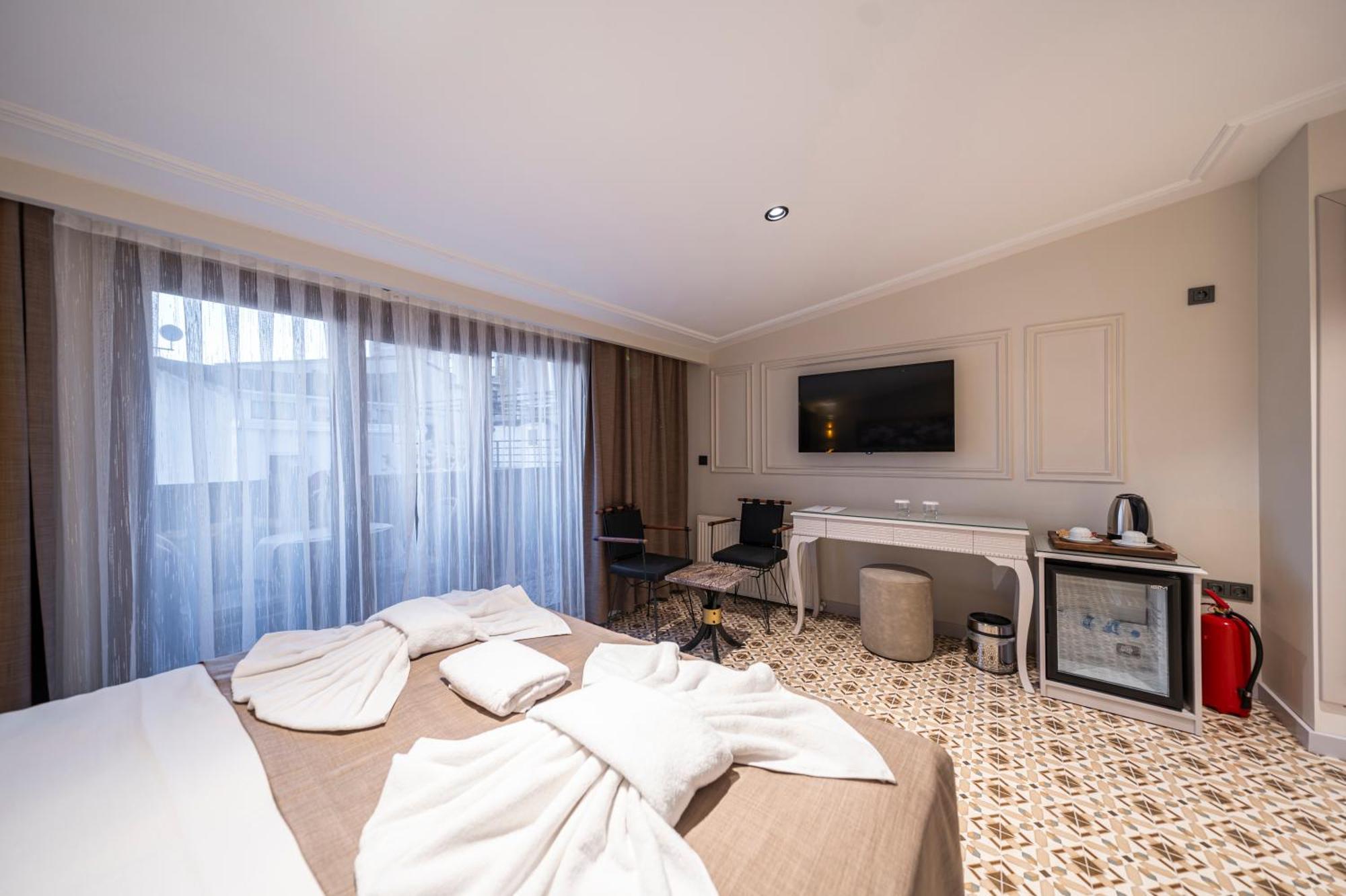 Pera Luna Premium Hotel Стамбул Экстерьер фото