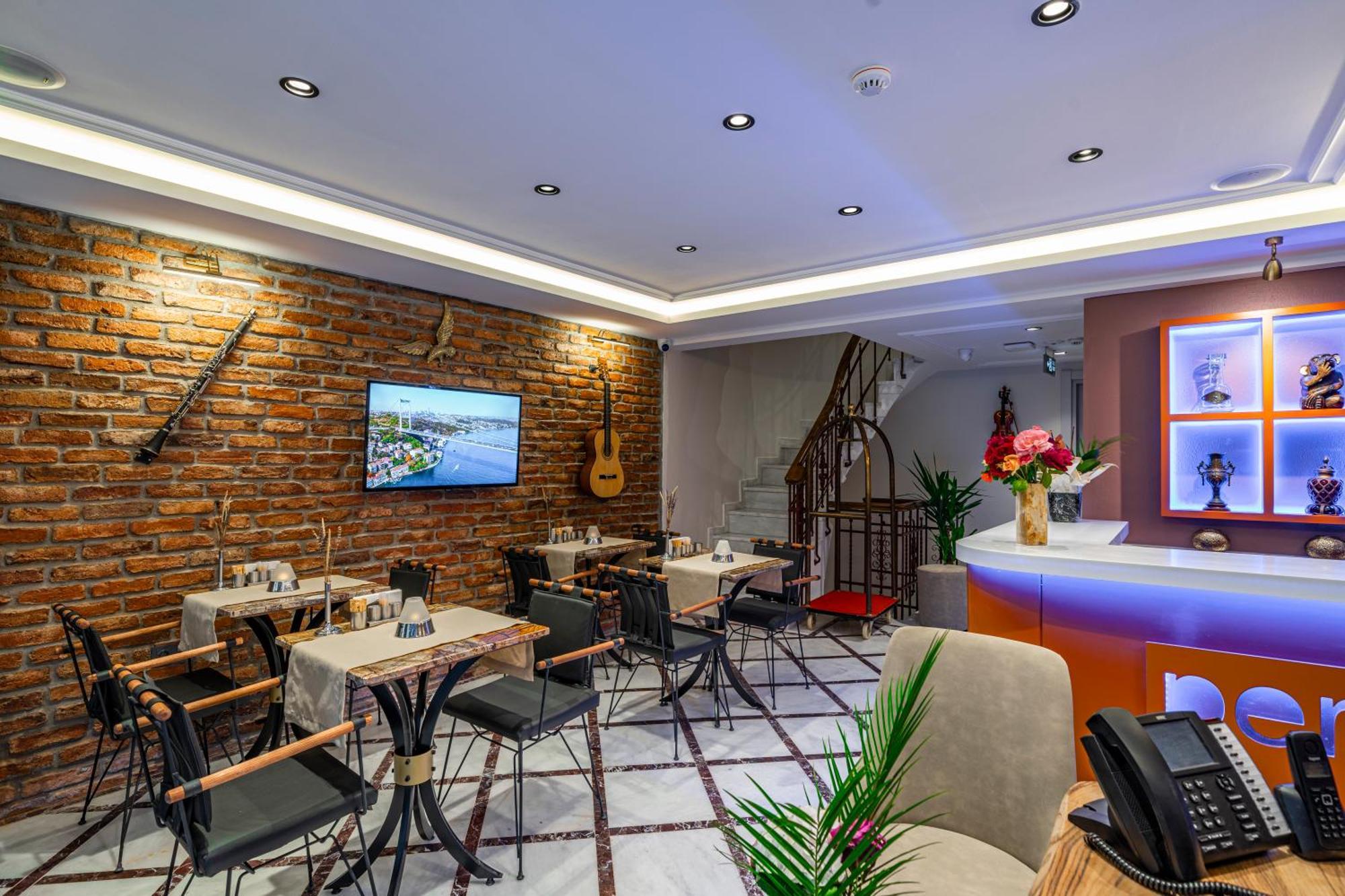 Pera Luna Premium Hotel Стамбул Экстерьер фото
