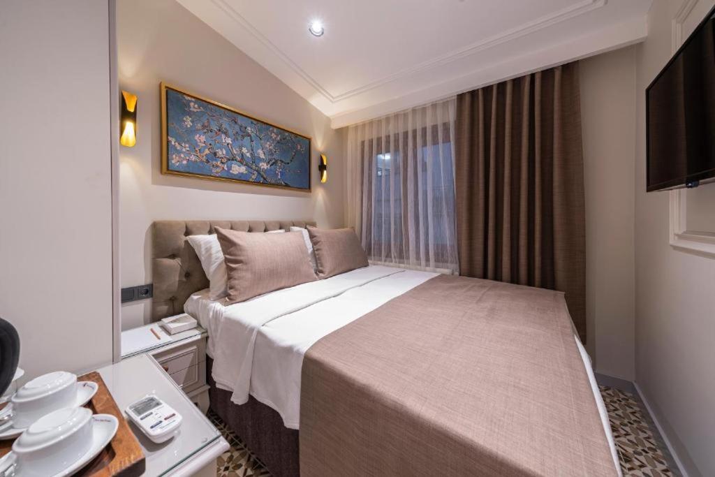Pera Luna Premium Hotel Стамбул Экстерьер фото